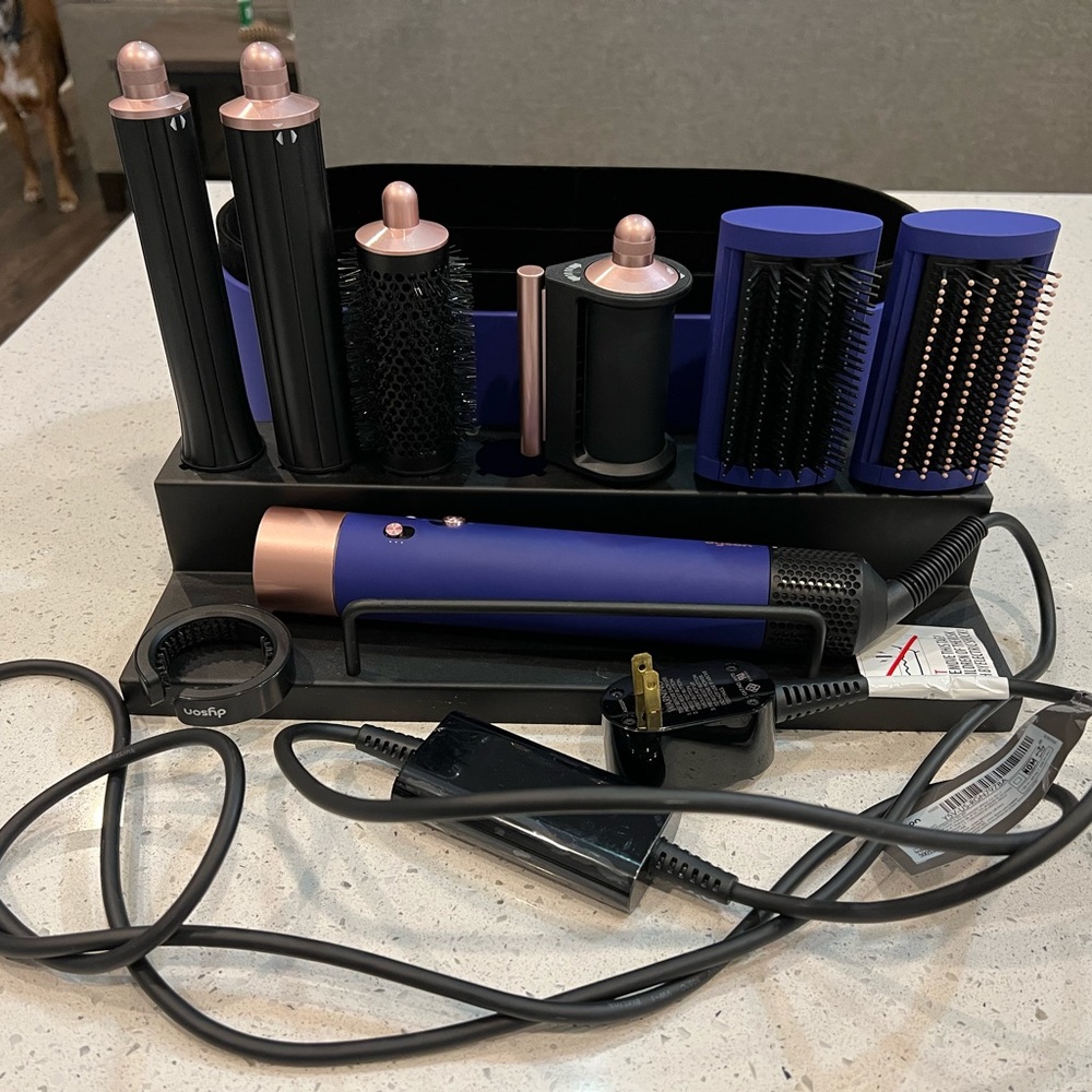Dyson Airwrap multi-styler Complete Long -
Vinca Blue/Rosé SPECIAL EDITION